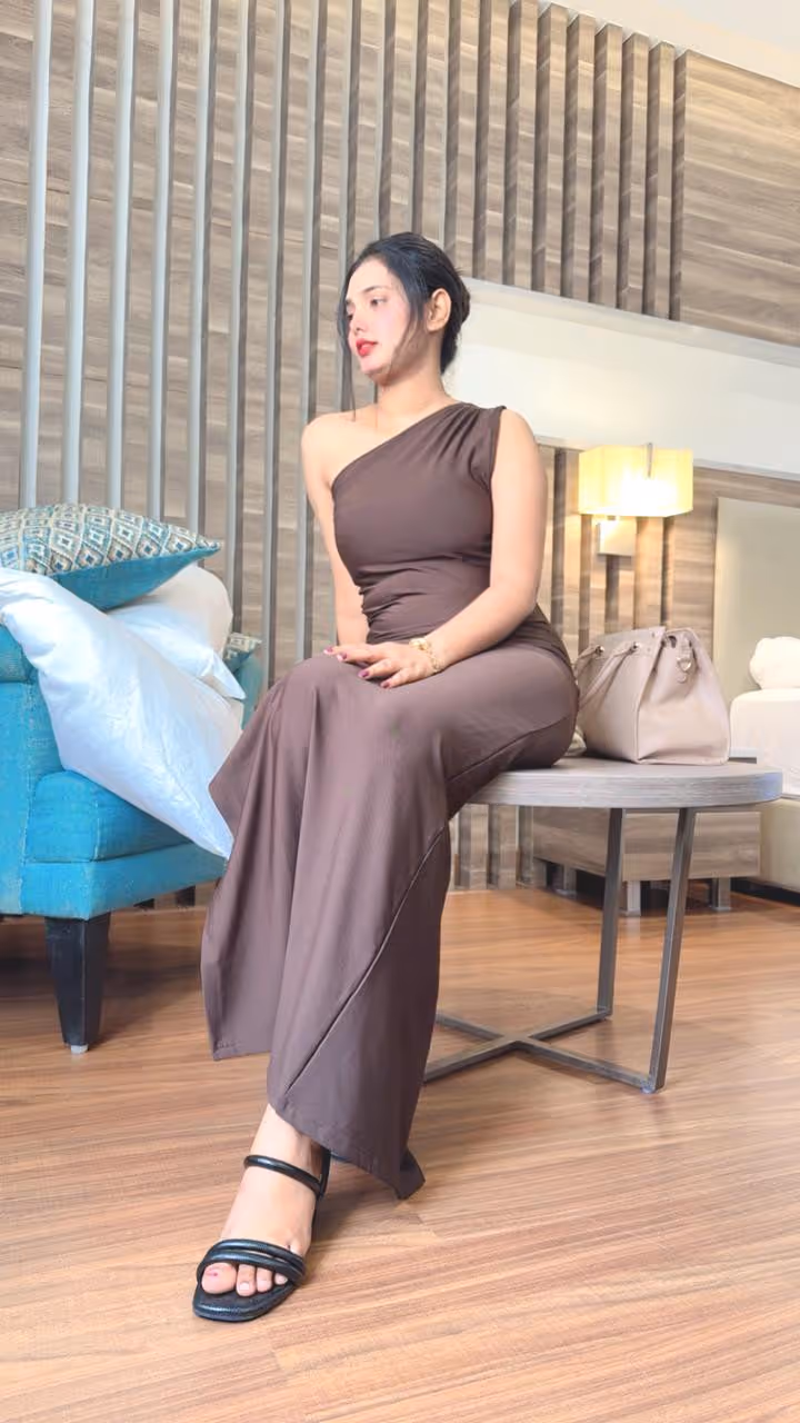 COLLEGE STUDENT JAYA preview 2