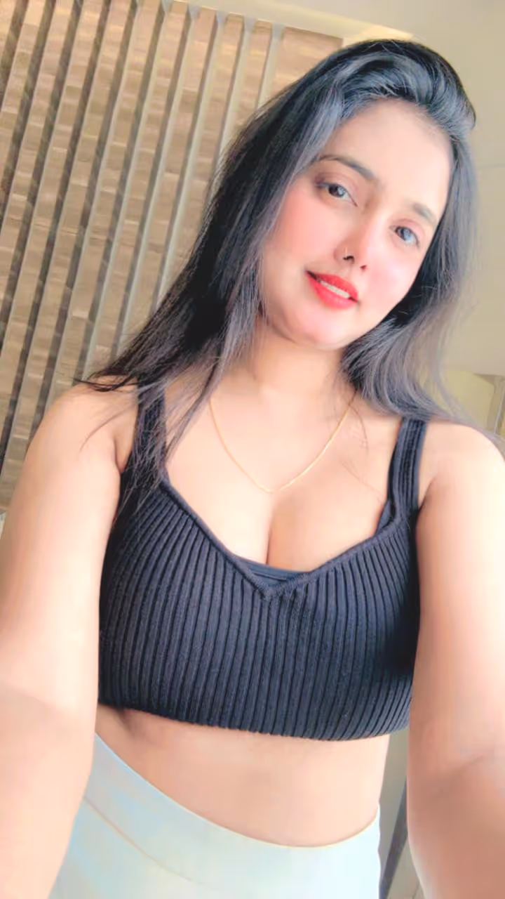 COLLEGE STUDENT JAYA preview 3