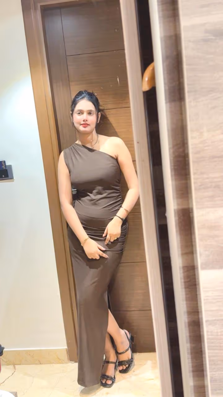 COLLEGE STUDENT JAYA gallery 10