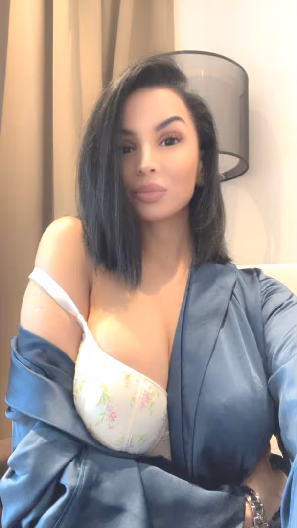 RUSSIAN BJ SPECIALIST BIG B00BS gallery 6