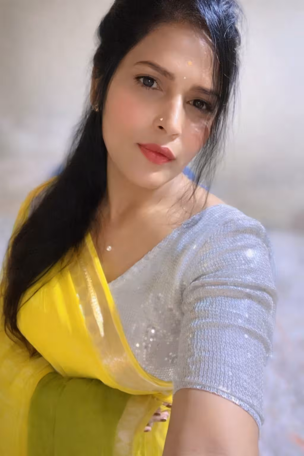 KANIKA HOT MODEL gallery 1